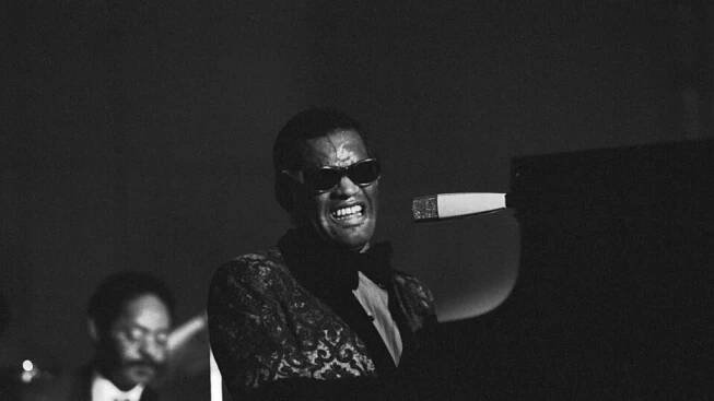 Před 90 lety se narodil král soulu Ray Charles: Oslepl, když se mu bratr utopil v neckách