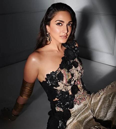 30 Most Beautiful Bollywood Actresses Of All Time