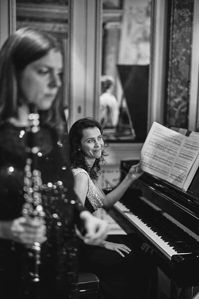 Iris Trio - Christine Carter