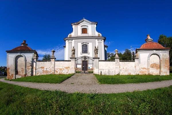 Ve Vejprnicích byla sloužena mše na poděkování za 25 let kněžství o. Igora Bibka - Diecéze plzeňská 
