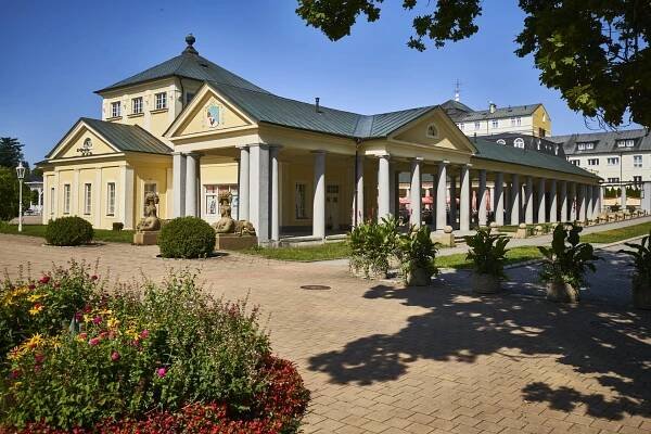 Travel back into the past when you visit spa colonnades across Czechia | VisitCzechia