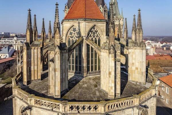 Kolín – chrám sv. Bartoloměje – Kolínsko – Cesty a památky