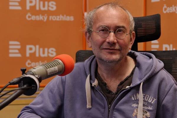 Nad jednoduchými pravdami se mi ježí všechny orgány v těle, říká režisér Bohdan Sláma