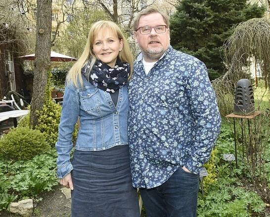Kdo je v rodině za hodného a zlého policajta? Václav Kopta s manželkou promluvili o rodičovství