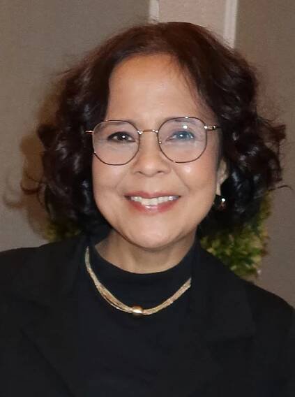 Dolly de Leon - Golden Globes