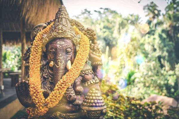 5 Ganesha Mantras, Hymns, or Best Chants to Gratify Lord Ganesha