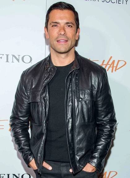 Mark-Consuelos-celeb-officiants