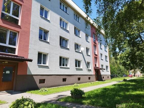 Nabízím k pronájmu krásný byt 2+1 s lodžií v Holešově., obrázek č. 1