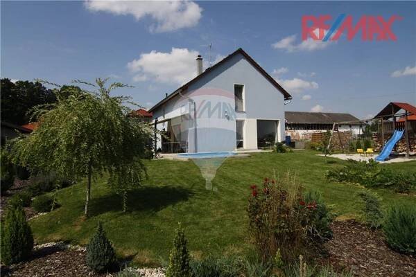 Prodej novostavby RD v Dubičným | Realitní tým Miroslava Hodiny RE/MAX G8 Reality