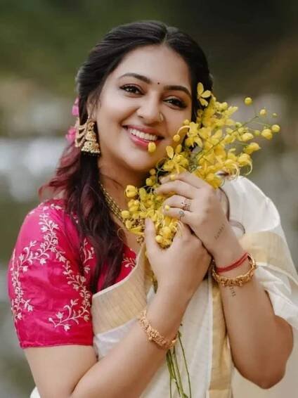 Lakshmi Menon’s stylish pictures are pure magic