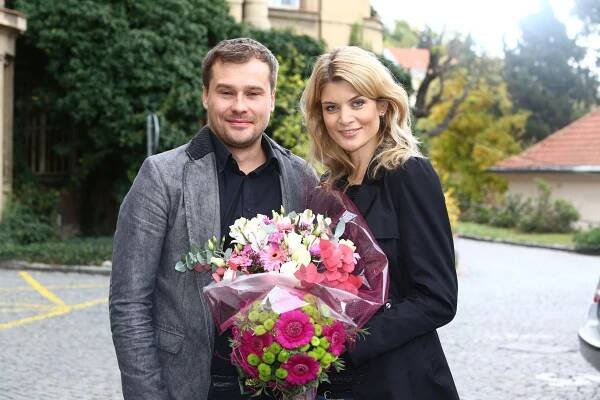 Moderátorka Iveta Vítová vypadá po porodu úžasně! Nechala se vyfotit nahá!