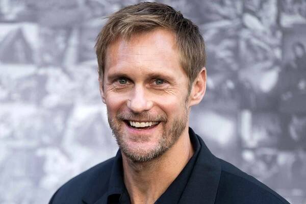 Alexander Skarsgård Confirms That We Mispronounce His Last Name. Here's How to Say It Right