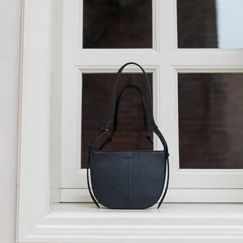 Kabelka LUCY black - lubive.cz