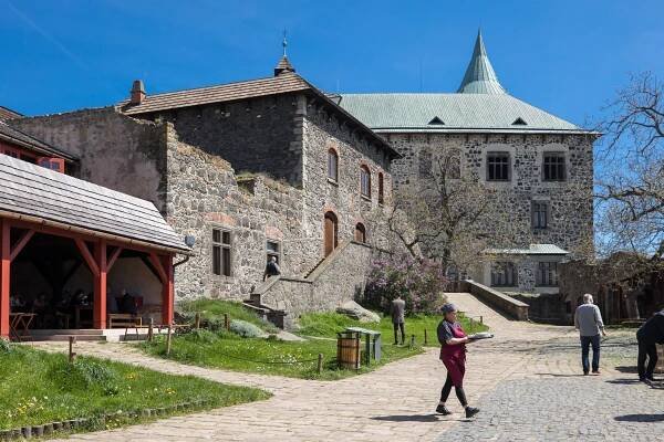Foto: Hrad Rumburaka a Fantomase je po rozsáhlé rekonstrukci, otevírá okruh s palácem