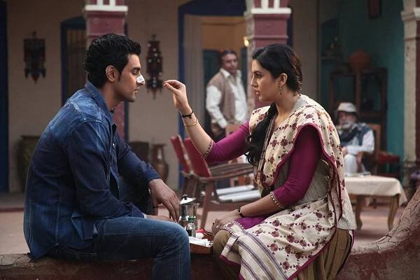 Luv Shuv Tey Chicken Khurana (2012)