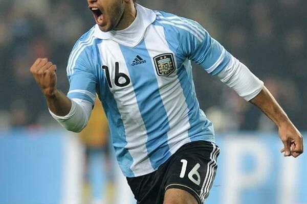 Manchester City move 'felt right' says Sergio Aguero