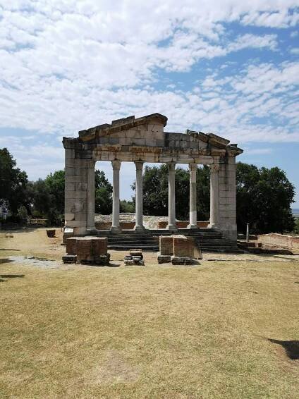Apollonia, hrad Bylis, klášter Ardenica - Go to Albania