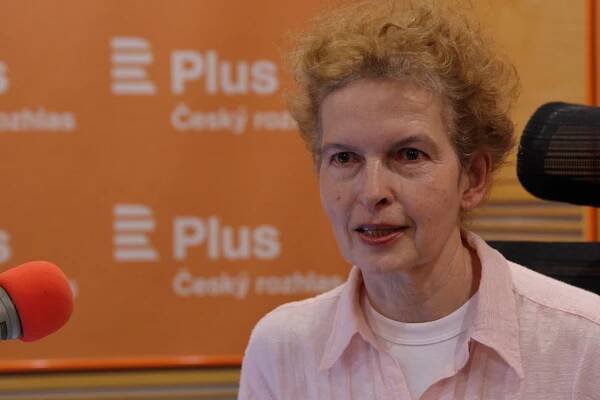 Etická stránka #MeToo mně připomíná nabídku vstoupit do KSČ, říká tlumočnice Dana Hábová