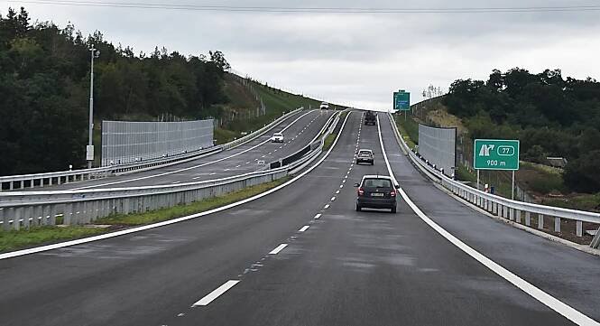 Děti v Lubenci půjdou do školy bezpečněji. Díky obchvatu zmizela auta
