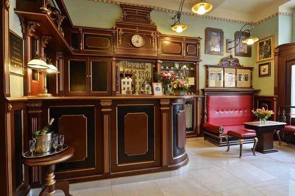 Hastal Old Town Hotel 4*