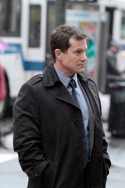 Vzpomínky - Pilot - Z filmu - Dylan Walsh