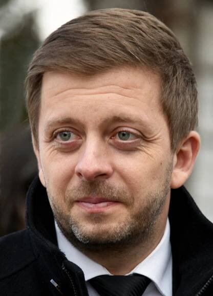 Soubor:Vít Rakušan (2020).jpg – Wikipedie