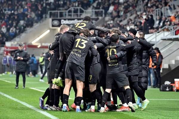 Frankfurt - Slavia dnes [7.11.] kde sledovat EL v TV?