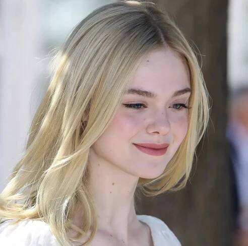 Pin by RedCode MM on Pretty | Elle fanning hair, Elle fanning, Pretty face