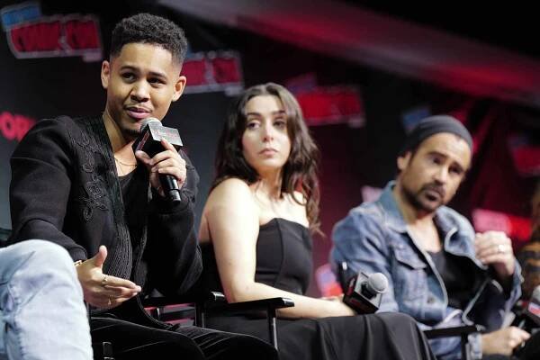  Rhenzy Feliz, Cristin Milioti, and Colin Farrell 