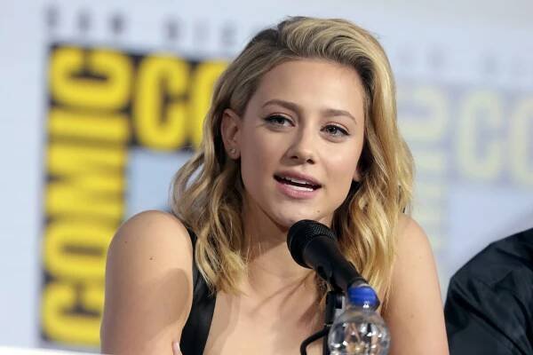 Soubor:Lili Reinhart (48478648436).jpg