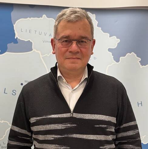 Mihai-Răzvan UNGUREANU, Projekt Leiter - IDM