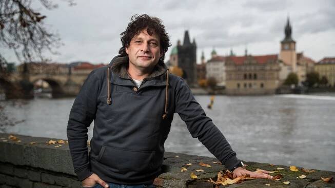 Miroslav Dvořák (45) - mafián Rudovský z Ordinace pomáhá lidem!