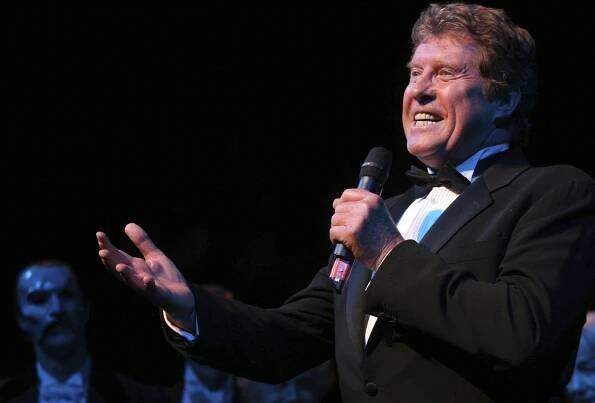 Michael Crawford speaking at the Kennedy Center Honors.