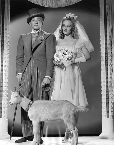 UP IN ARMS, from left: Danny Kaye, Constance Dowling, 1944