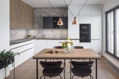 Moderní kuchyně v novostavbě s betonovou stěrkou