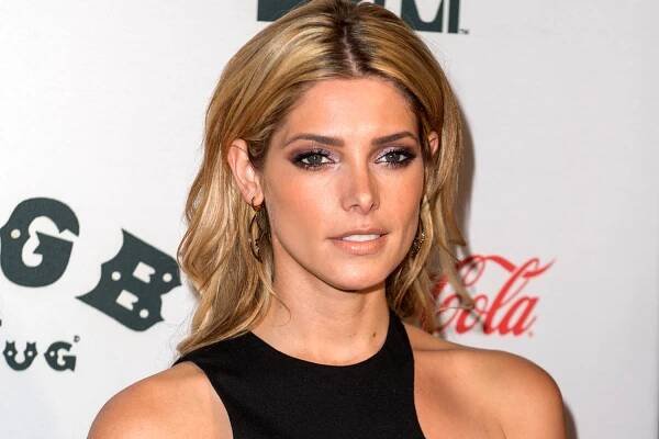 Ashley Greene (The Show, Twilight, LOL)