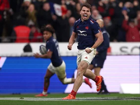Peerless Antoine Dupont leads fabulous France to Six Nations victory as Wales hit a new low
