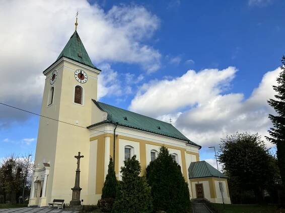 farní kostel Kostelec u Holešova