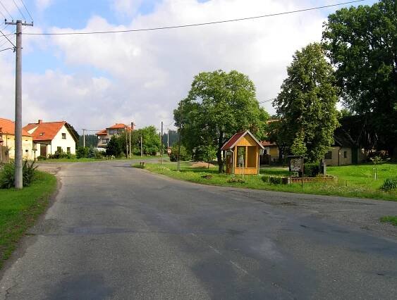 Soubor:Slavošov, Hranice.jpg – Wikipedie