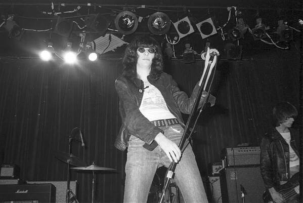 Joey Ramone Reveals Which 1990s Bands He Loved (And Which Ones Were Just Following a Formula)