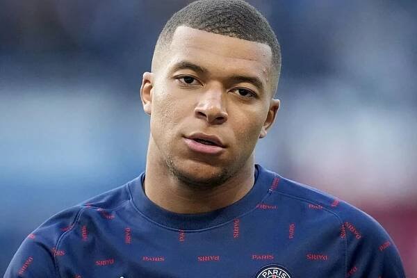 Kylian Mbappé agrees to three-year contract extension with Paris Saint-Germain, snubbing Real Madrid - The Cartoon Journal