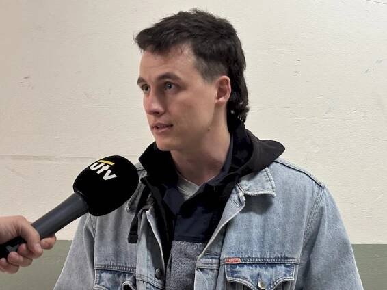 Zase spolu, tentokrát za mřížemi. Duo Prušinovský a Kolečko točí po Mostu další seriál - e-Ústí.cz