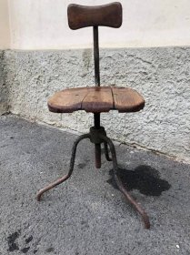 Krásná stará dílenská židle  - Starožitnosti