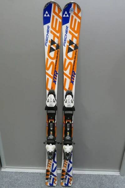 DĚTSKÉ CARVINGOVÉ LYŽE FISCHER SPORTSTER XTR 140cm