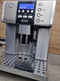 Kávovar Espresso DeLonghi ESAM 6600 PrimaDonna  - Malé elektrospotřebiče