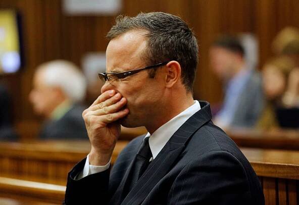 Pistoria u soudu usvědčili ze lži. Při střelbě neměl protézy