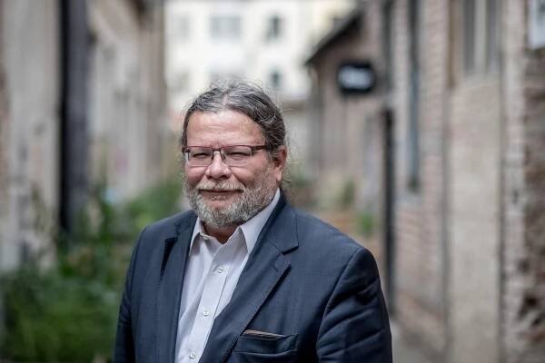 Ve stovce nejvlivnějších europoslanců je pět Čechů. Dva ale po volbách končí