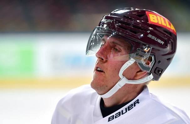 Překvapení ve Spartě! Útočník Kvapil skončil den před startem extraligy