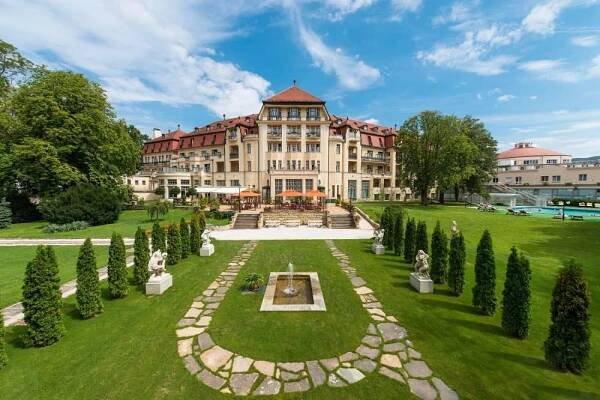 Thermia Palace Health Spa Hotel *****
