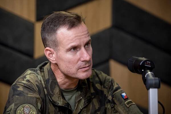 Šéf armády Řehka: Válkou s Ruskem sice nestraším, ale připraveni být musíme